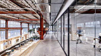 創(chuàng)新動力工廠 舊電廠改造為綜合創(chuàng)意樓的辦公設計欣賞